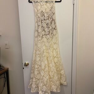 Huong Boutique Cream Lace Sloane Dress in Small